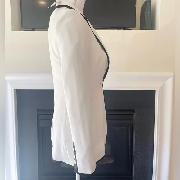 ALICE + OLIVIA Breann Fitted Contrast Trim Blazer NWT - Picture 8 of 16